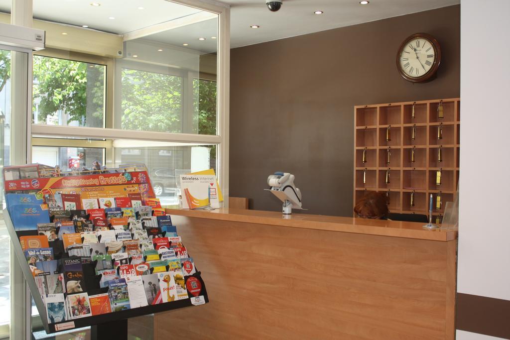 普拉斯基酒店 Schaerbeek 外观 照片